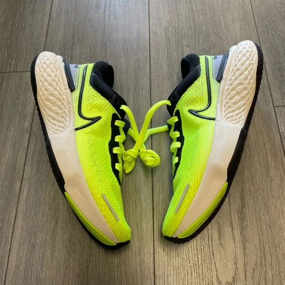 Nike Zoomx Invincible Nike Flyknit Volt Green Nike Shoes Rare New